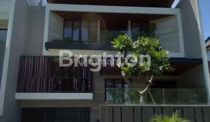 RUMAH BARU DI WATERFRONT SIAP HUNI SEMI FURNISH DI PERUM CITRALAND SURABAYA BARAT 1