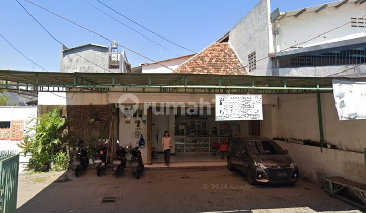 Rumah Tengah Kota Cocok Untuk Usaha Dan Gudang Truk Bisa Masuk 