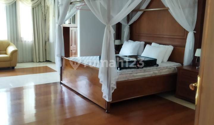 For Rent At Surabaya's Most Exclusive Residence Tropical Elegance Resort-style House Di Graha Famili Blok G, Surabaya. Perfect For Luxury Seekers, Expatriates, And Those Who Value Privacy At Its Finest 2