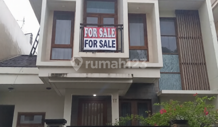 Exclusive House with Natural View for Sale