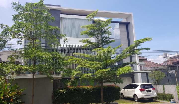 Rumah Mewah Siap Huni di Mekar Santika Mekarwangi Bandung