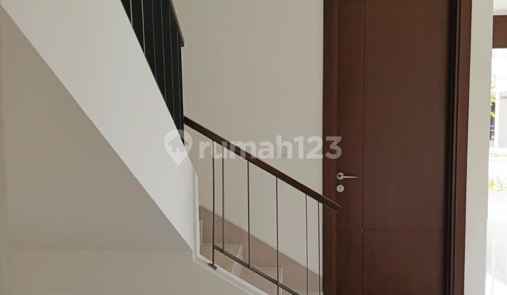 Rumah Hook di Podomoro Park Cluster Fashagriya 2 Lantai 2