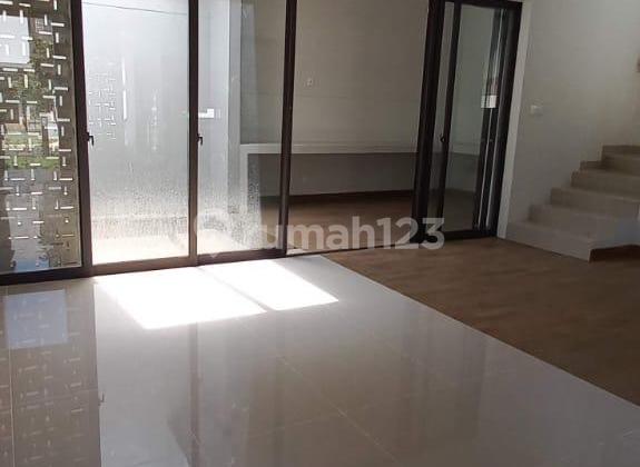 Rumah Minimalis Modern 2 Lantai Di Clusyer Flora Freya Summarecon Bandung Rumah Minimalis Modern 2 Lantai Di Clusyer Flora Freya Summarecon Bandung
