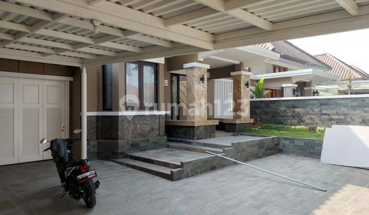 Rumah Mewah Full Furnish di Btd Kota Baru Parahyangan