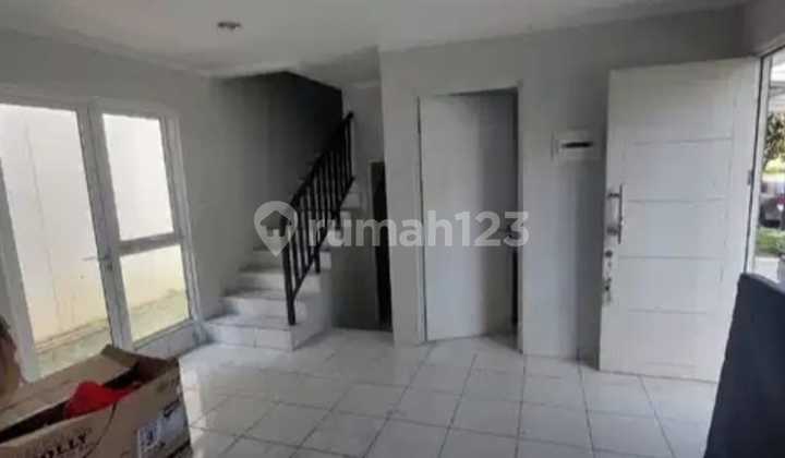 Rumah Nyaman 2 Lantai di Summrecon Bandung Rumah Nyaman 2 Lantai di Summrecon Bandung