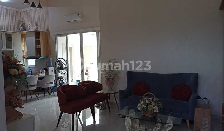 Rumah Furnished Siap Pakai Perumahan Graha Padma 2