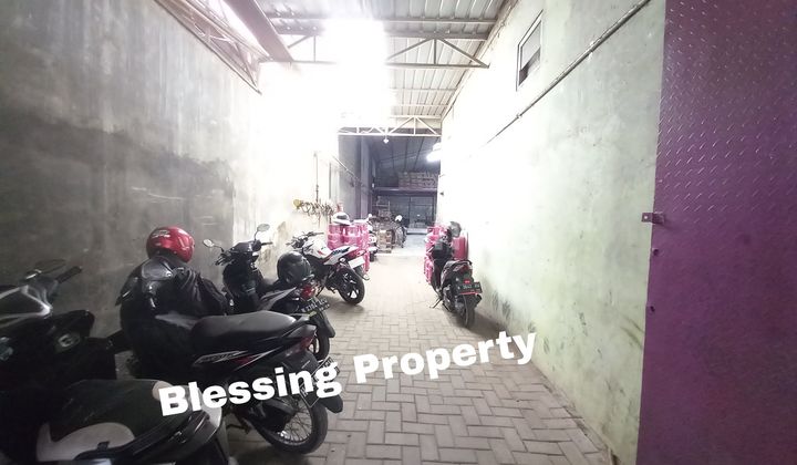 Dijual Gudang Pinggir Jalan Raya Strategis  2