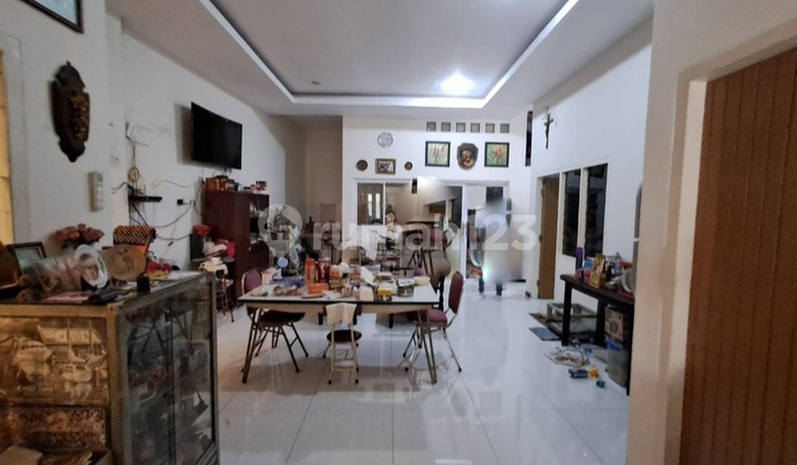Rumah Strategis Tengah Kota Seroja Semarang Tengah. 2