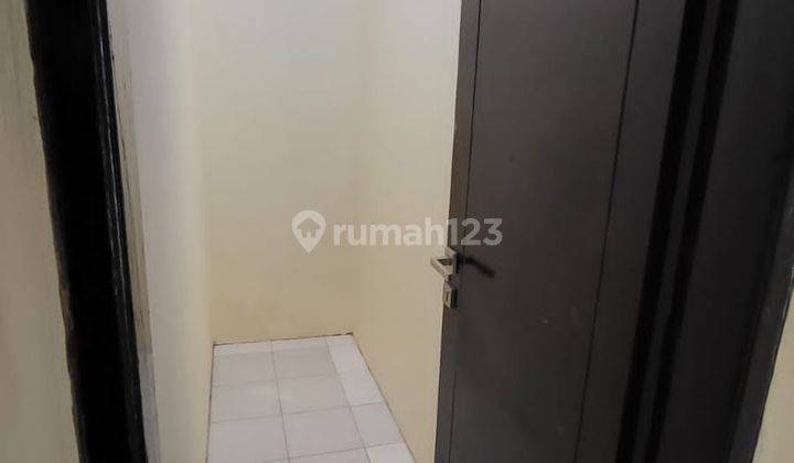 Rumah 3 Lantai dekat Pusat Kota, Mall, Taman Rekreasi, dan Perkantoran 5