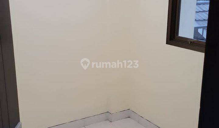 Rumah 3 Lantai dekat Pusat Kota, Mall, Taman Rekreasi, dan Perkantoran 16