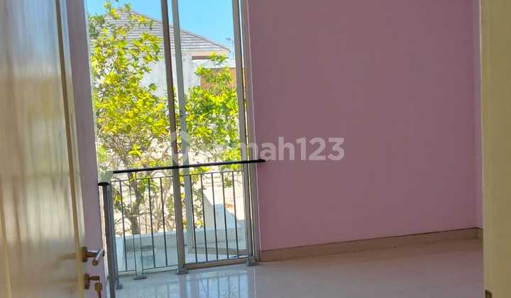 luxury house pakuwon city near ITS, near galaxy mall 2