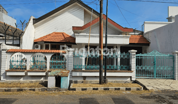 RUMAH LOKASI ISTIMEWA  DHARMAHUSADA INDAH TENGAH 1