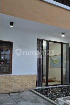  rumah babatan pratama dekat pakuwon mall PTC, dekat kampus UNESA lidah