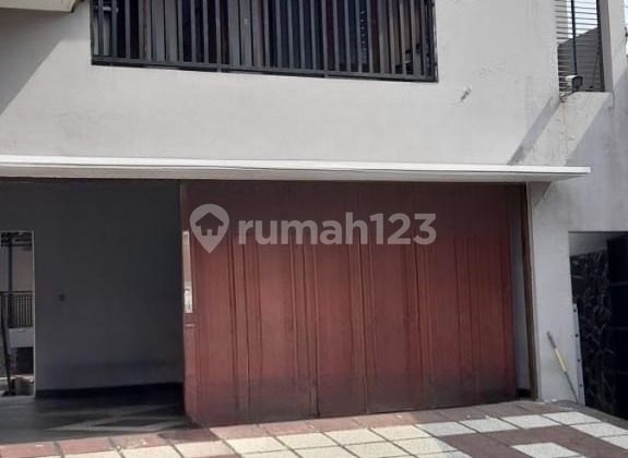 Rumah Mewah Ada Private Pool Di Kutisari Utara, Dekat Galaxy Mall, Dekat Panjang Jiwo, Dekat Tenggilis Mejoyo Rumah Mewah Ada Private Pool Di Kutisari Utara, Dekat Galaxy Mall, Dekat Panjang Jiwo, Dekat Tenggilis Mejoyo
