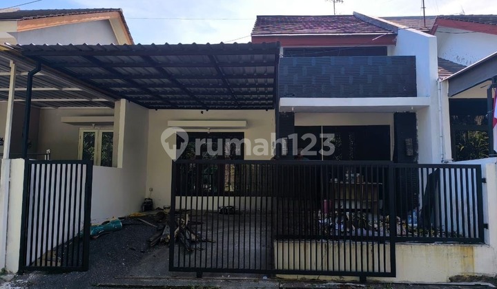 Rayan Regency house near Pakuwon Mall, close to Dian Istana. 2