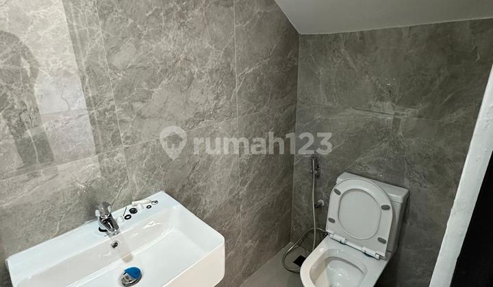 Rumah New Minimalis Greenlake Citraland Wiyung Dekat Binus School Dekat Supermarket 2