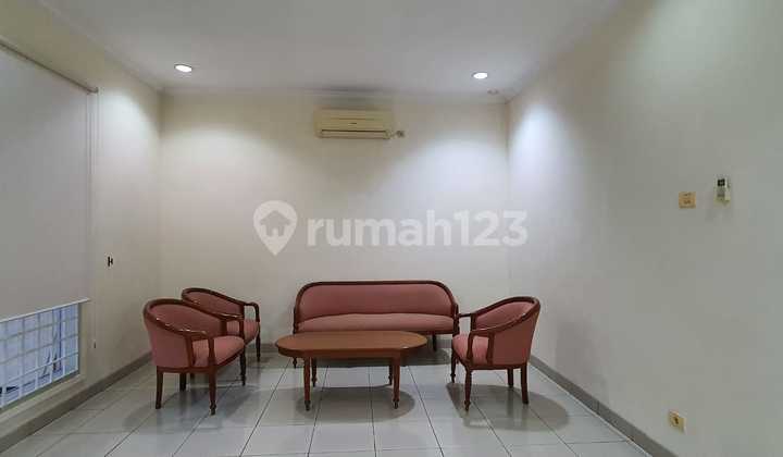  rumah bintang diponggo dekat ciputra world, dekat kampus, dekat akses tol 2