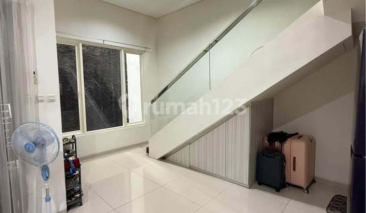 Rumah Minimalis Citraland Taman International Village Dekat Gwalk 2