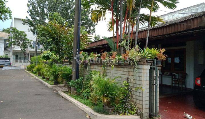 Dijual Rumah Hoek, Depan Taman Di Jl. Bendi Raya, Tanah Kusir, Jak-sel. Rumah Bagus SHM 1