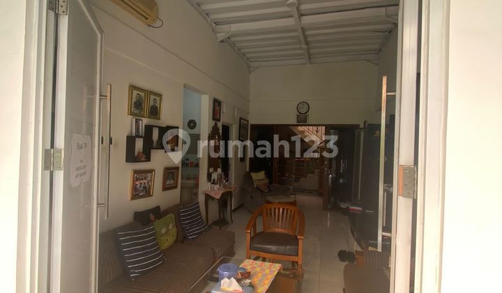 Turun Harga Lagi ! Rumah Nyaman & Aman 2 Lantai Depan Taman Turun Harga Lagi ! Rumah Nyaman & Aman 2 Lantai Depan Taman