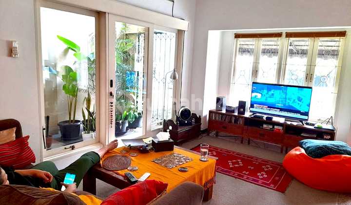 Dijual Rumah Mewah Siap Huni di Bintaro Jaya Sektor 9 Lokasi Premium , Vv