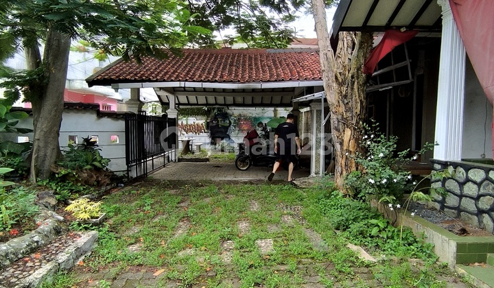 Rumah Cirendeu 2 Lantai Dilokasi Yang Tenang, Carport 4 Mobil