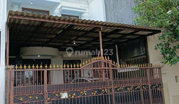 Disewakan Rumah 2,5 Lantai di Cluster Gading Nirwana 1