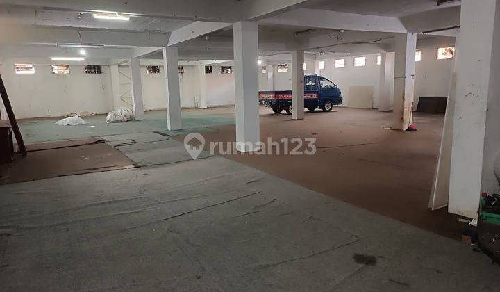 Disewakan Tempat Usaha Luas Strategis di Cempaka Putih, Jakpus 1