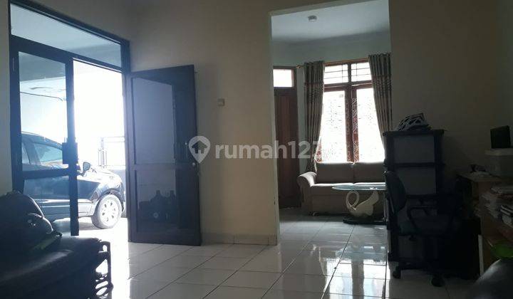 Dijual Rumah 2 Lantai di Kramat Jati, Jakarta Timur 2