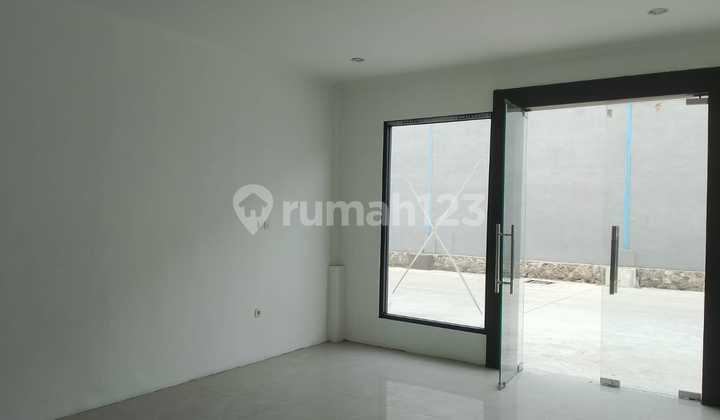 Warehouse + Office for Rent in Daan Mogot, Easy Access & Prime Location