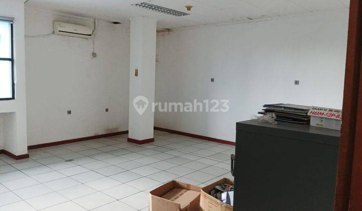 Disewakan Ruang Kantor di Kebayoran Baru, Jakarta Selatan 1