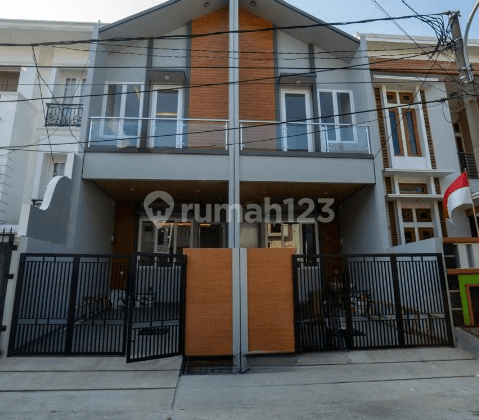 Dijual Rumah 2 Lantai di Sukapura, Imperial Gading 1