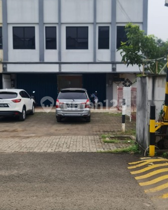 For Immediate Sale: Shop House in Cikokol, Tangerang