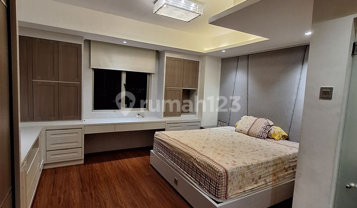 Apartment Waterplace Lantai Tinggi Supercantik Tripple View City City Pakuwon Indah dan Kolam Renang Dekat Pakuwon Mall Surabaya 2