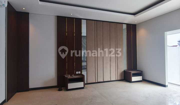 New Gress House in Bukit Mas Tourism Area, Boullevard Bagus Road, Fully Furnished, Luxurious, Comfortable, Modern Minimalist Design. 2