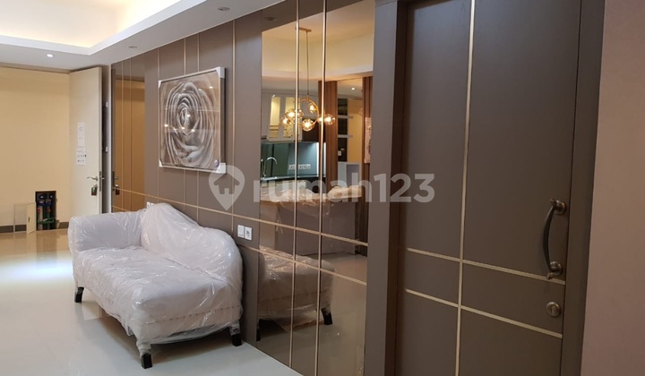Disewakan Apartment Mewah Benson Tower di Atas Pakuwon Mall Fully Furnished Terawat Supercantik Istimewa di Pusat Kota Surabaya Barat 2