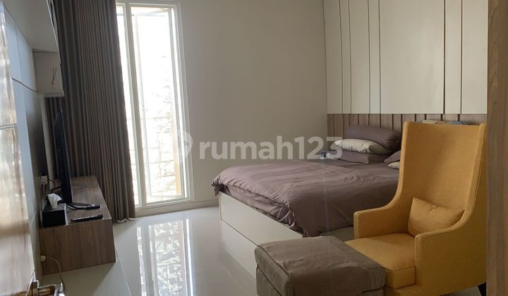 Rumah Cantik Siap Huni Pakuwon Indah Surabaya Barat Fully Furnished Dekat Pakuwon Mall Terbesar Seasia Tenggara 2