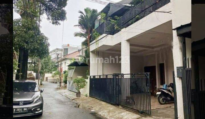 Rumah Bagus Di Dekat Taman Margasatwa Jaksel 2 Lantai 2