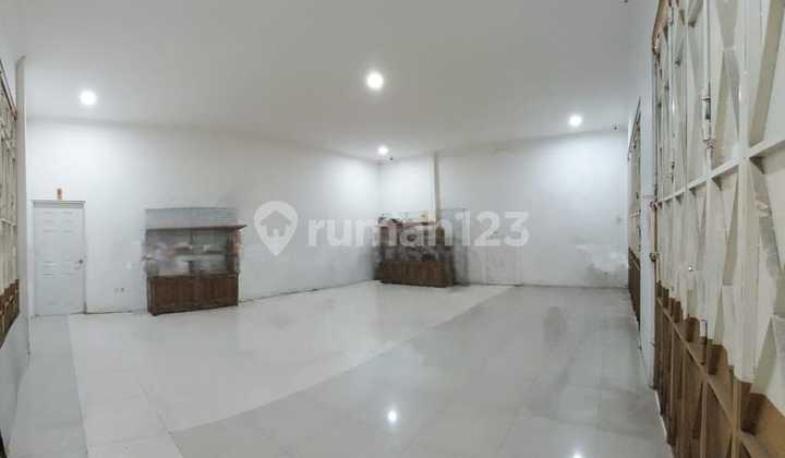 For Rent Good House And Business Space In Supriyadi East Semarang
