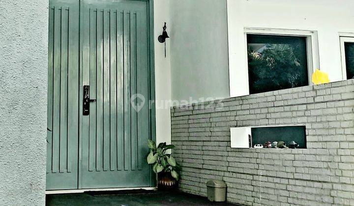 Rumah mewah 2 lantai di Perumahan Graha Padma Boulevard 2