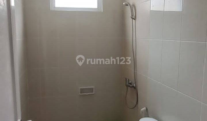 Rumah bagus 2 Lantai di Perumahan Paramount Village Semarang  5