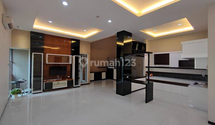 Rumah mewah murah di Perumahan Graha Padma  5