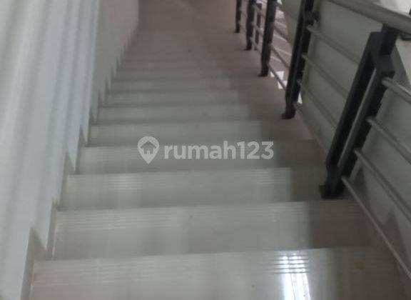 Gedung di lokasi super strategis Di kawasan segitiga emas Semarang  4