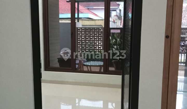 Rumah 2 lantai bagus di daerah semarang timur  3