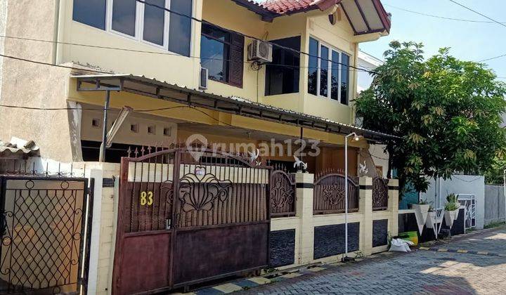 Rumah 2 lantai murah di tengah kota  1