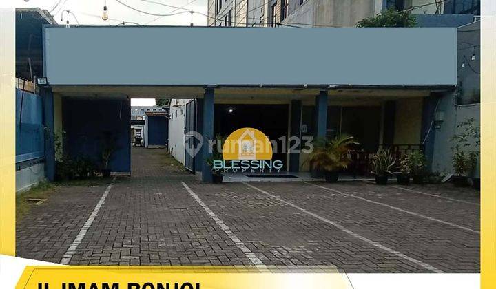 Ruang usaha di lokasi sangat strategis di semarang Tengah  1