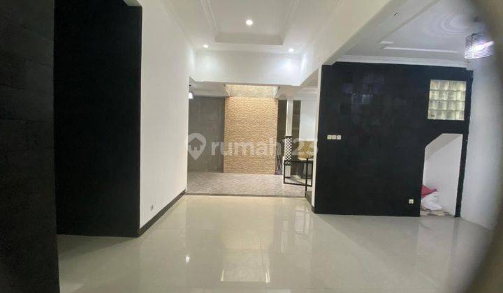 Rumah 2 Lantai Bagus di Perumahan Graha Padma Cluster Magnolia 1