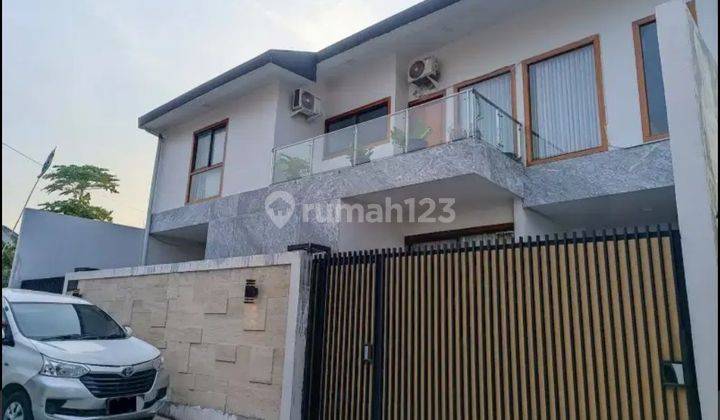 Rumah Bagus 2 Lantai di tembalang 1