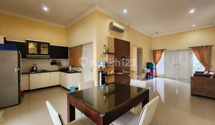 Rumah Bagus Furnished di Perumahan Candi Golf Cluster Asoka 1