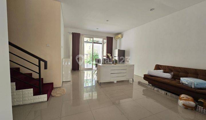 Rumah 2 Lantai Bagus furnished di Perumahan BSB Cluster Ivy Park 1